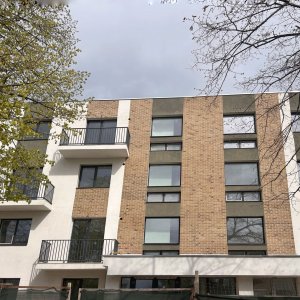 Frăției 7 - garsonieră cu blacon și bucătărie închisă